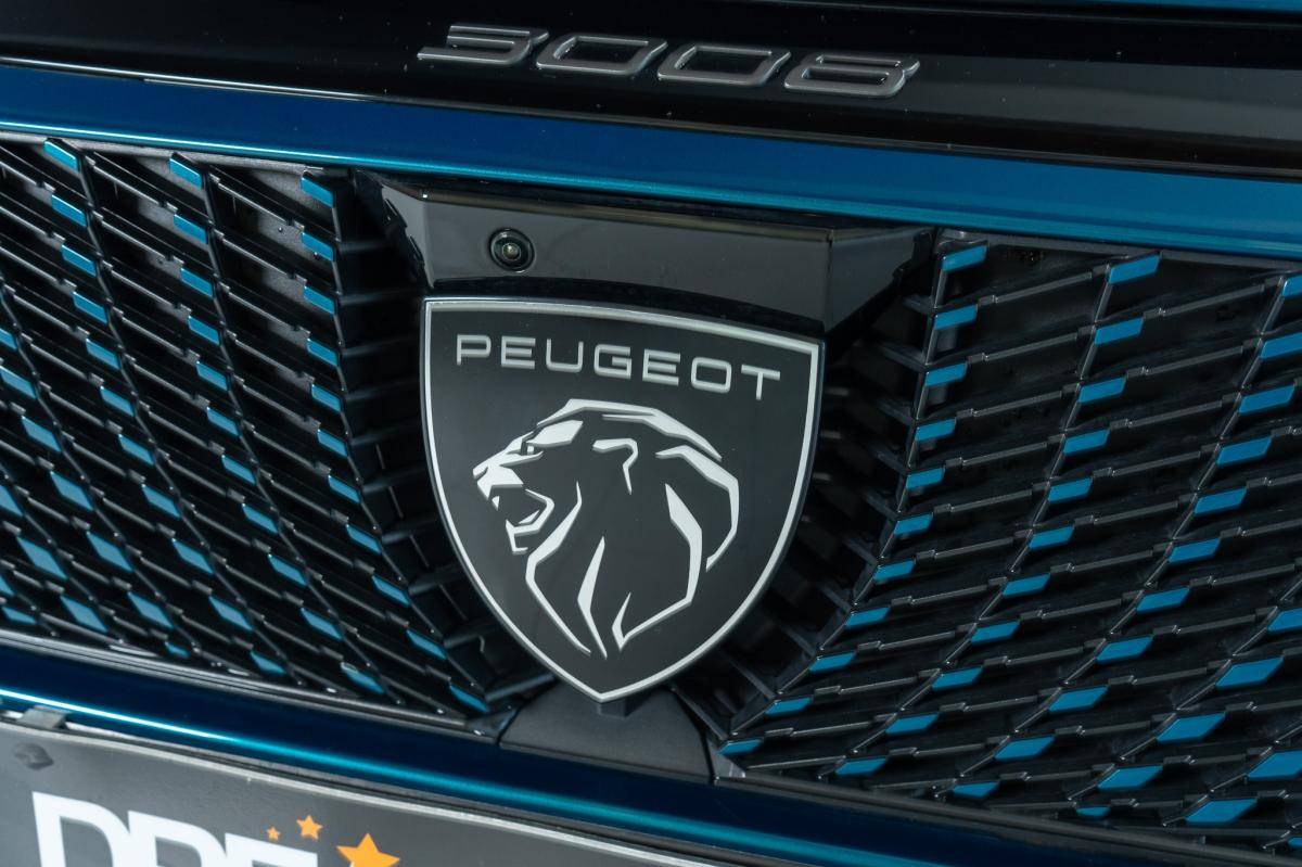 peugeot-e-3008-2025-eletrico-500cc