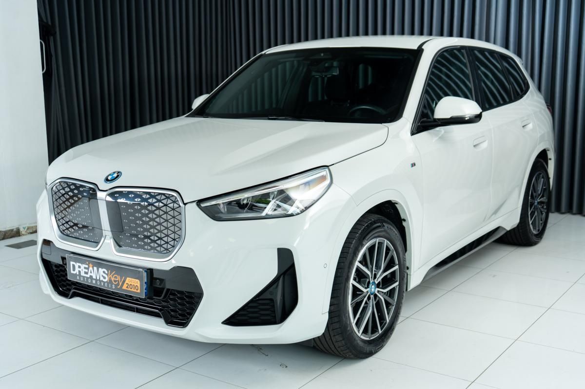 bmw-ix-2024-eletrico-500cc