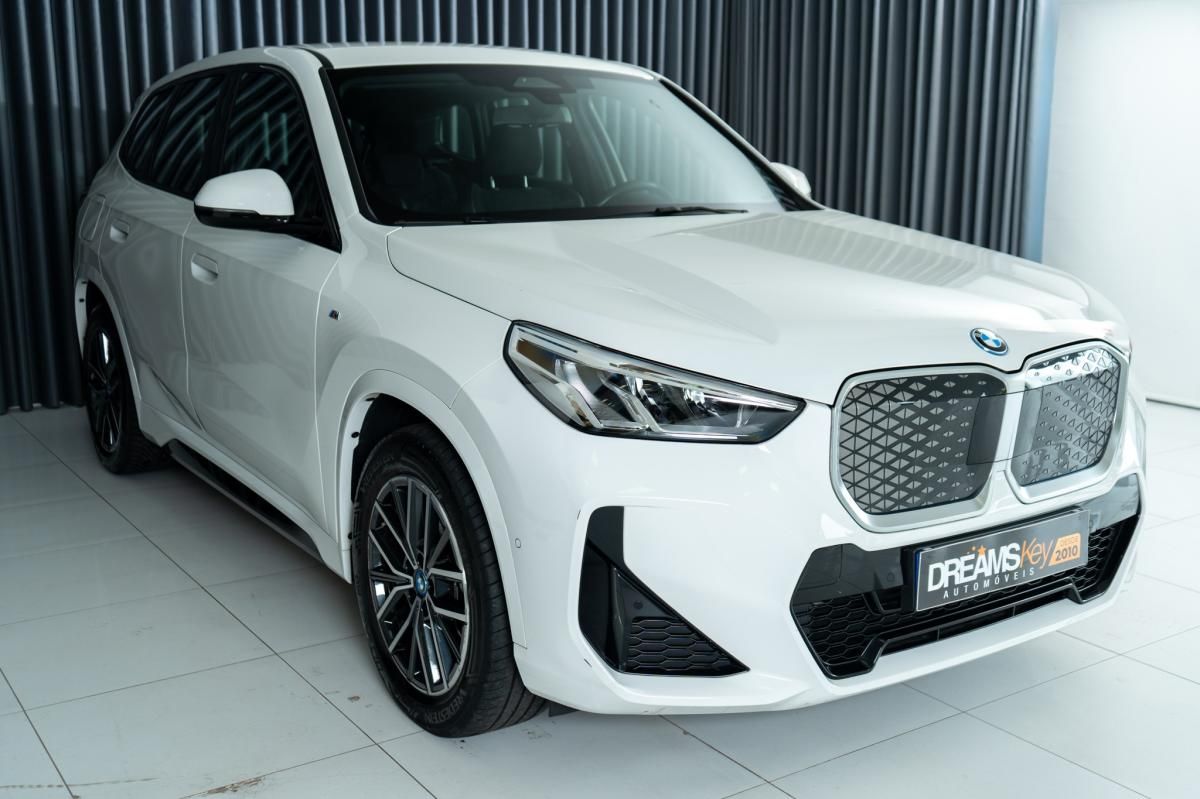 bmw-ix-2024-eletrico-500cc
