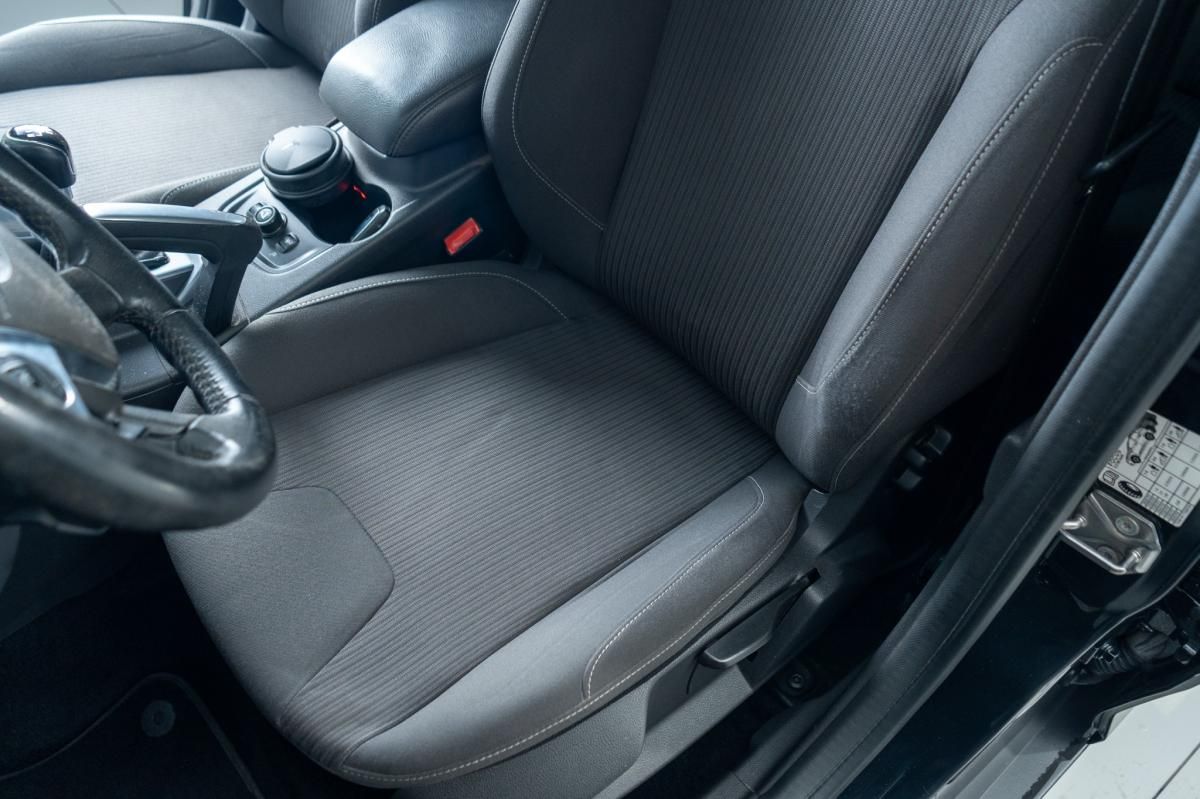 ford-focus-sw-2011-diesel-1560cc