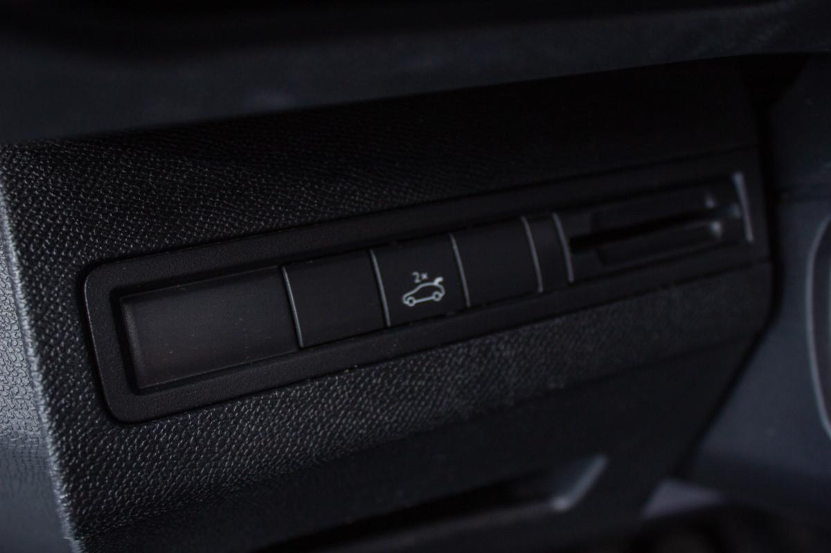 peugeot-3008-2019-gasolina-1199cc