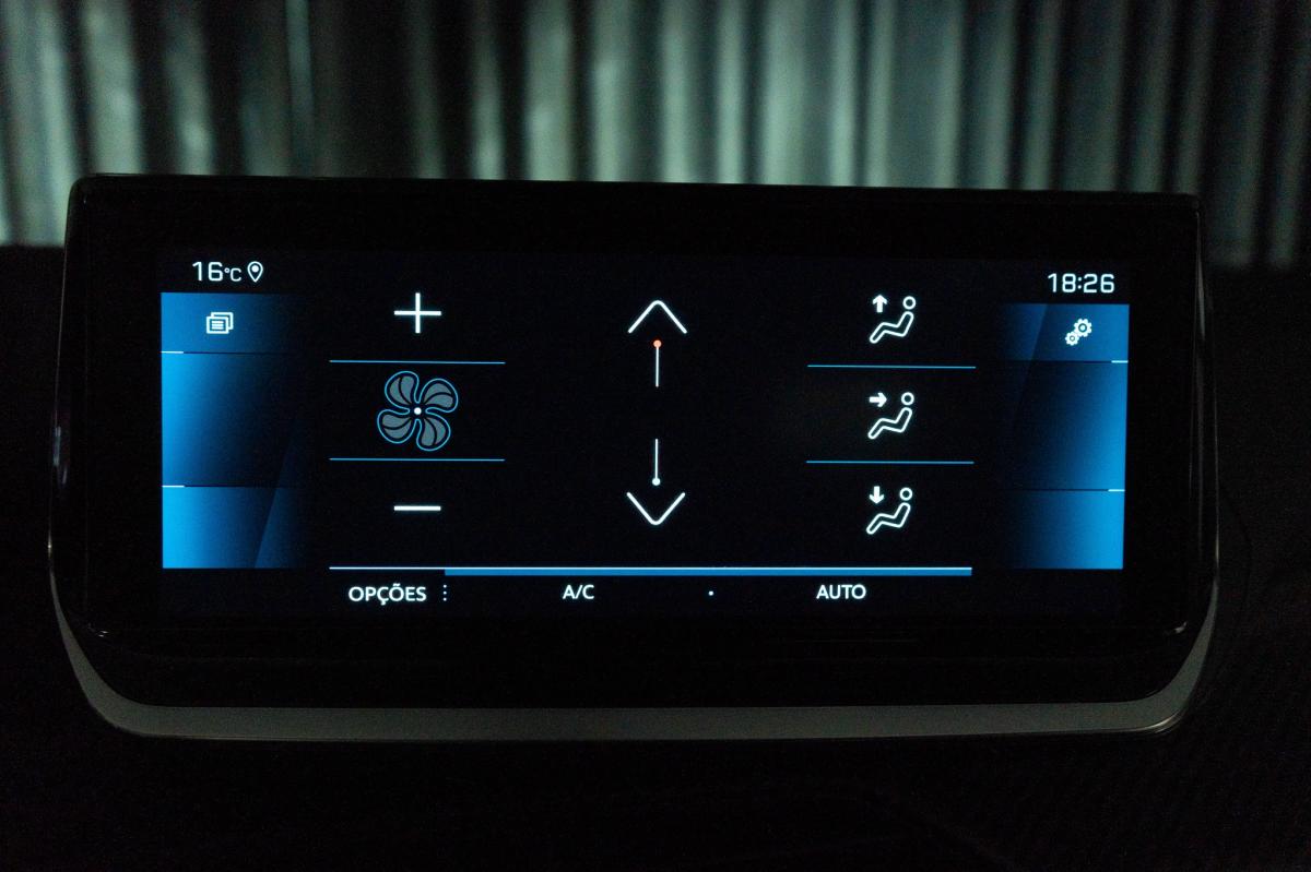 peugeot-2008-2022-diesel-1499cc