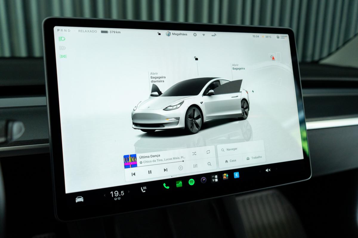 tesla-model-3-2022-eletrico-500cc