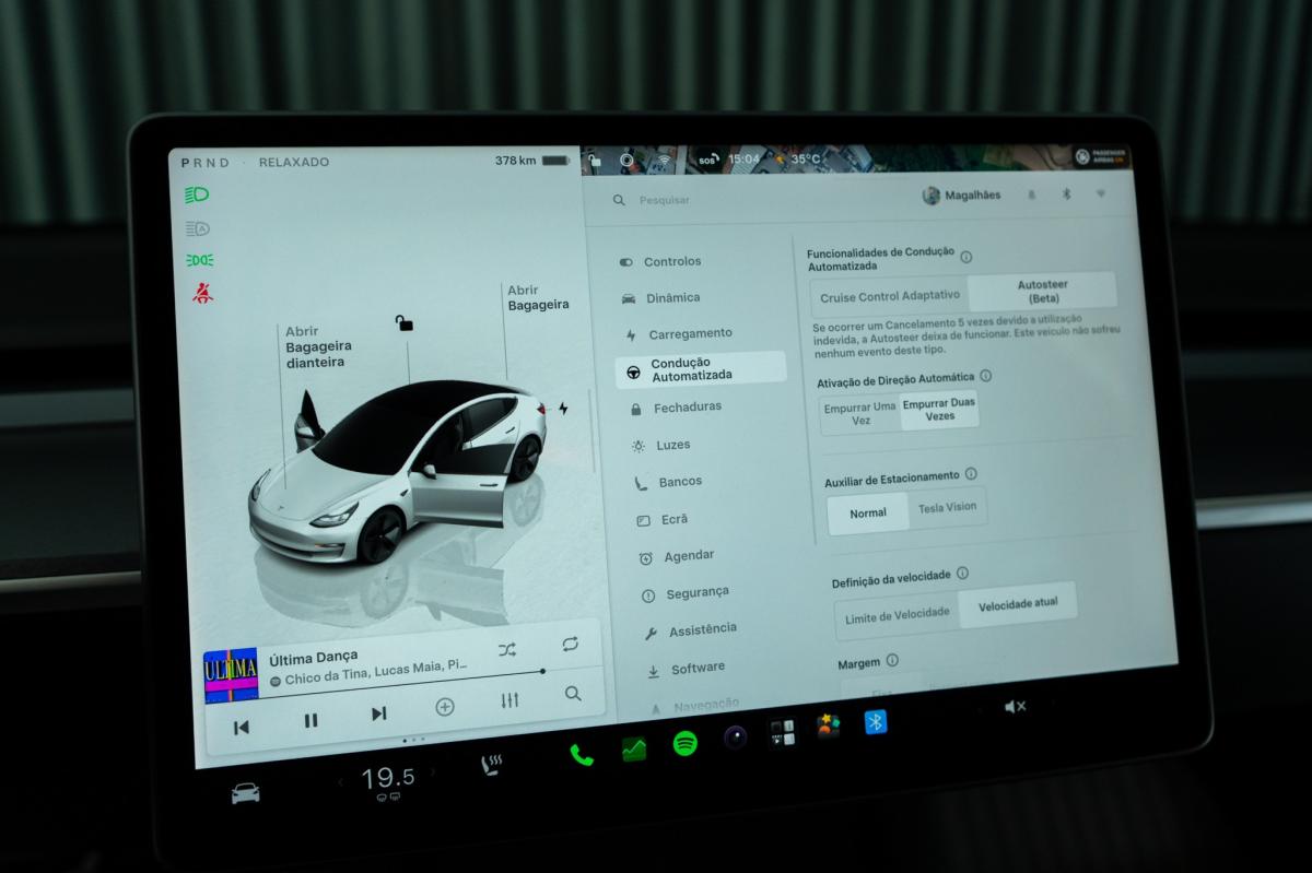 tesla-model-3-2022-eletrico-500cc