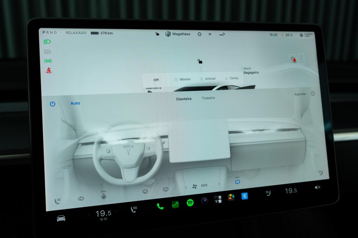 tesla-model-3-2022-eletrico-500cc