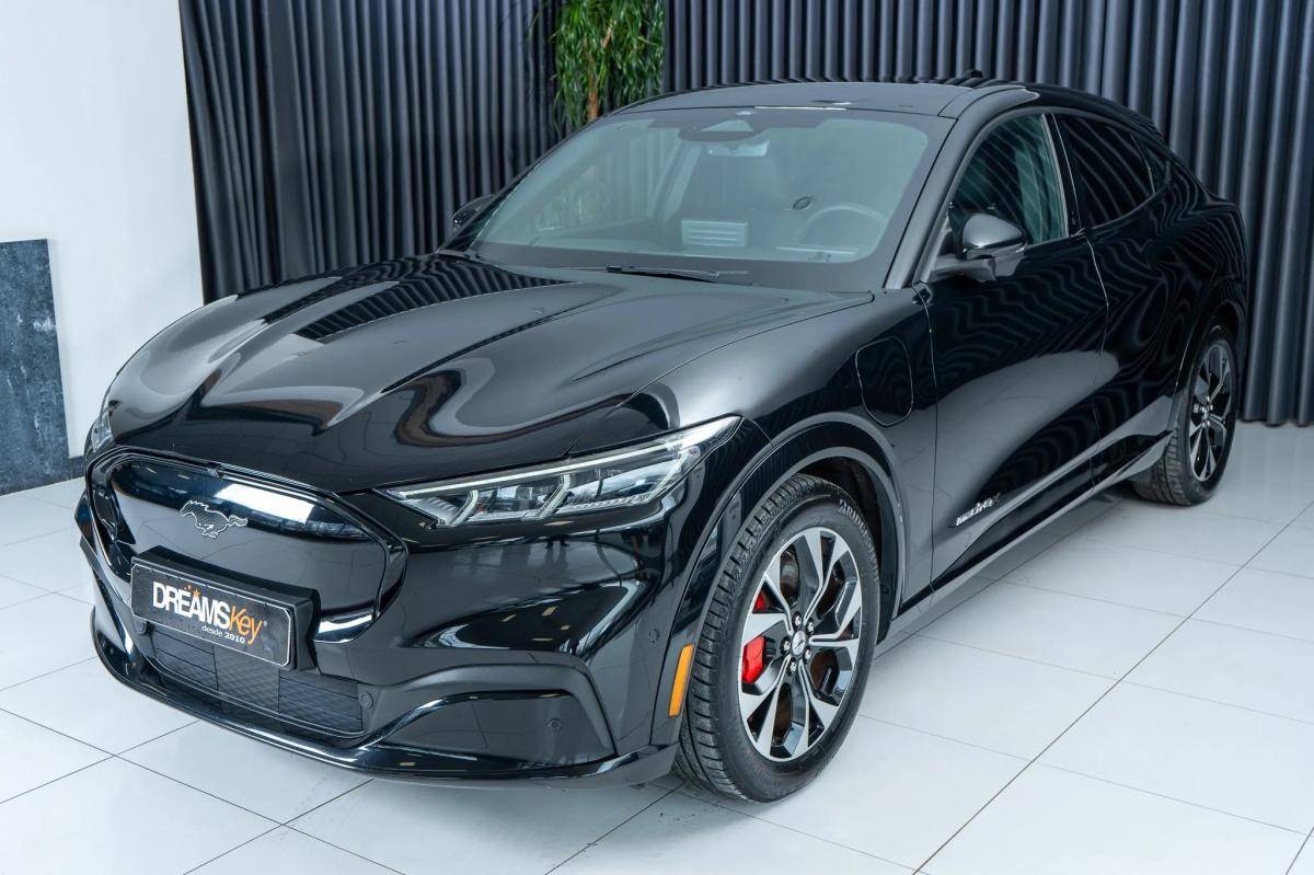 ford-mustang-2023-eletrico-500cc