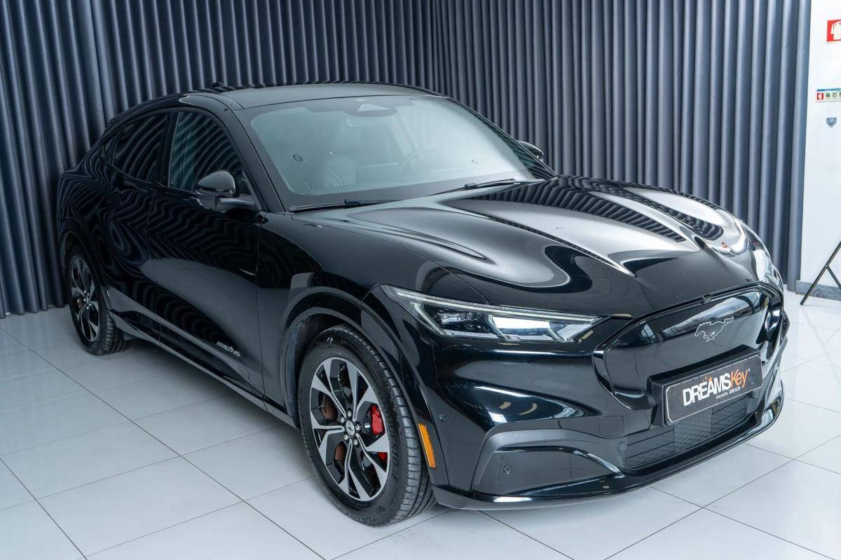 ford-mustang-2023-eletrico-500cc