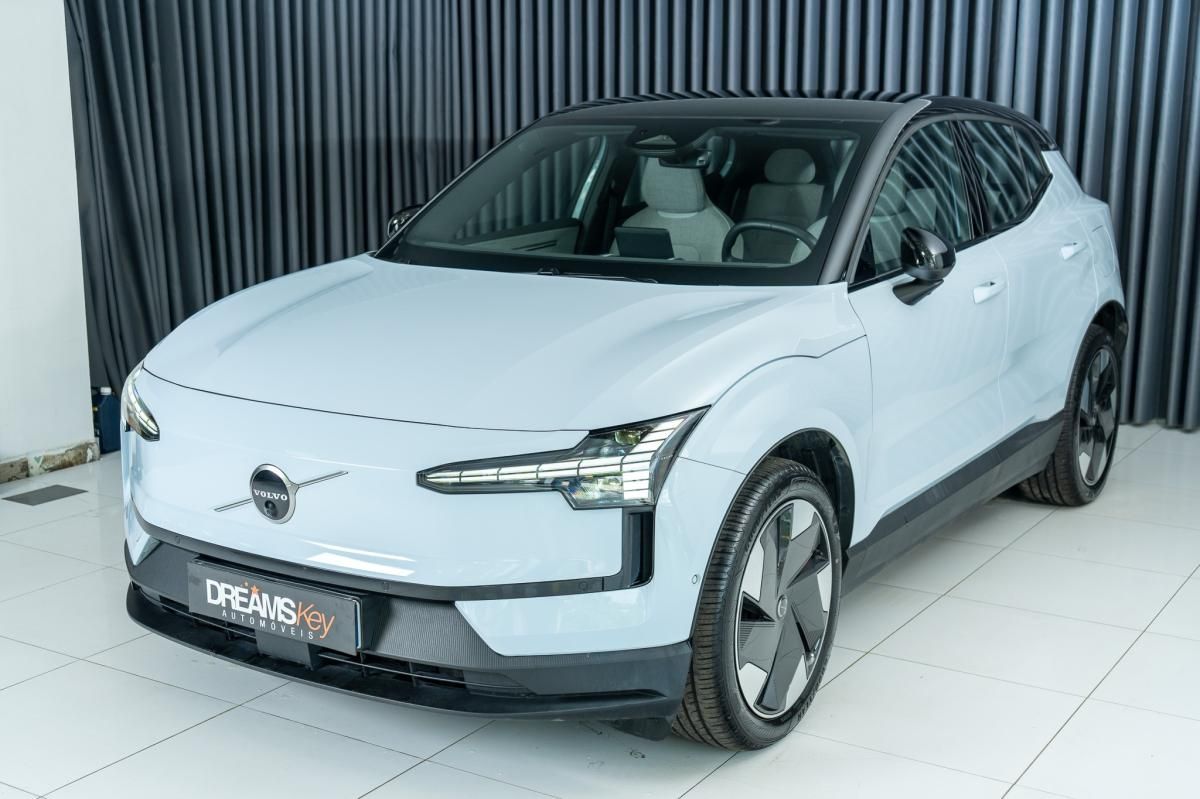 volvo-ex30-2024-eletrico-500cc