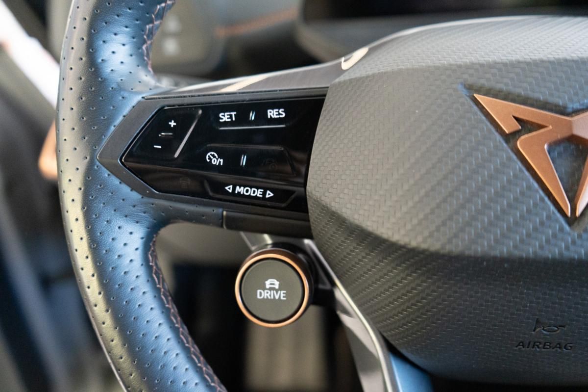cupra-born-2023-eletrico-0cc