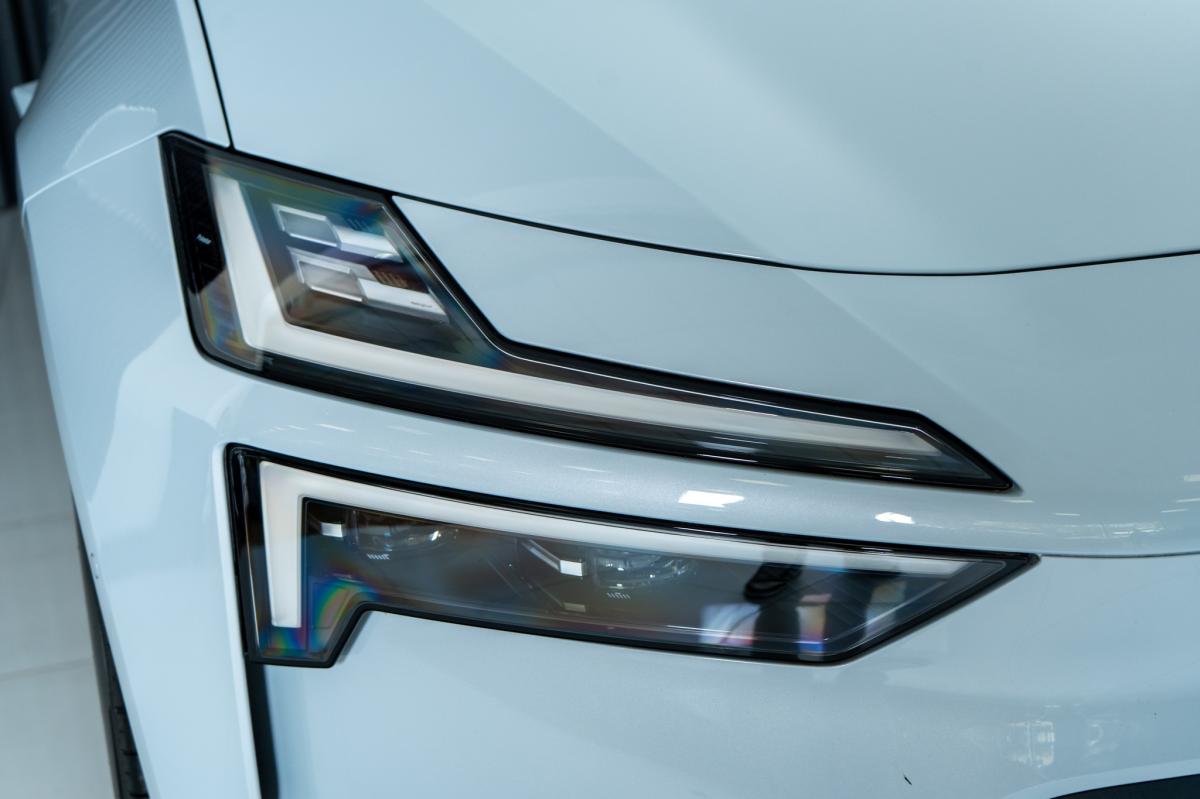 polestar-4-2024-eletrico-500cc