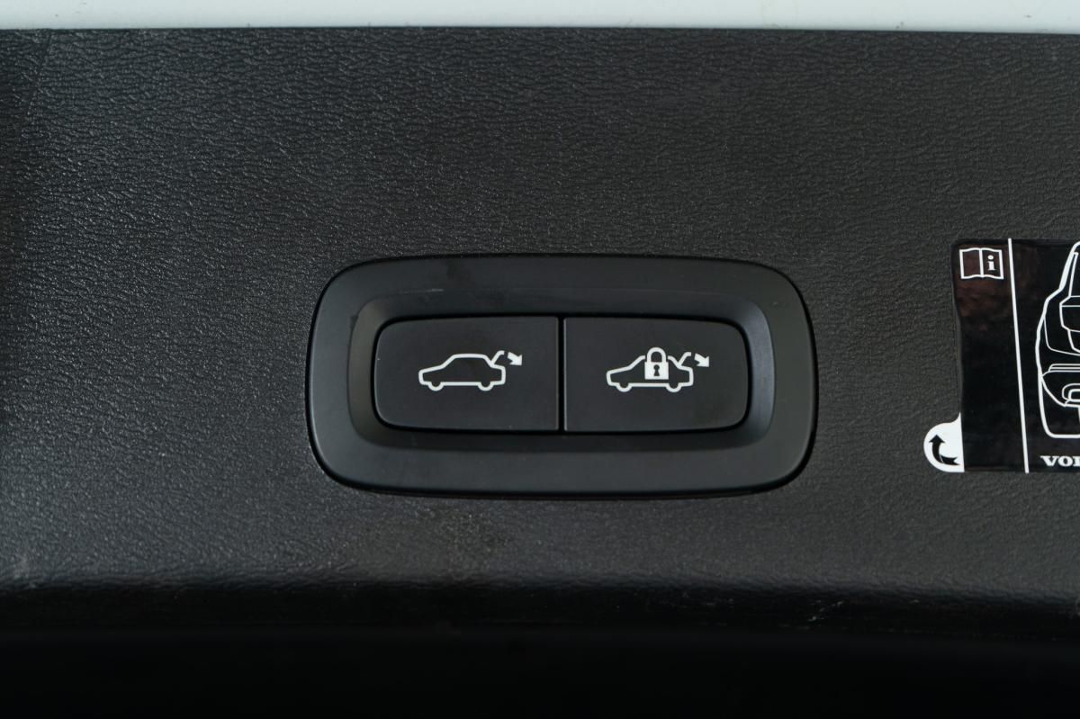 volvo-xc40-2021-hibrido-a-gasolina-1477cc