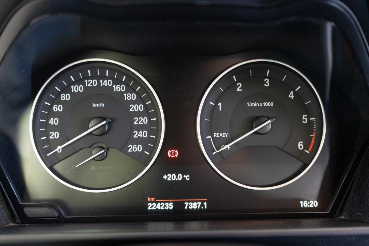 bmw-serie-1-2016-diesel-1496cc