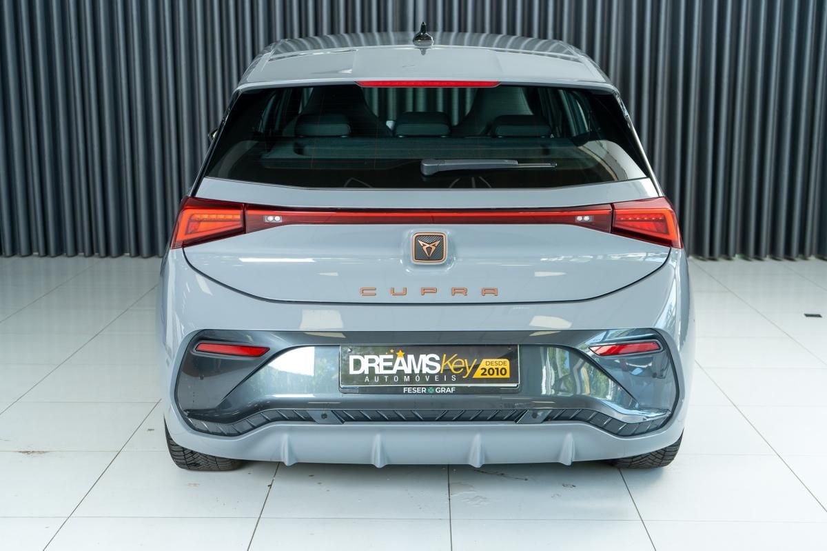 cupra-born-2024-eletrico-500cc