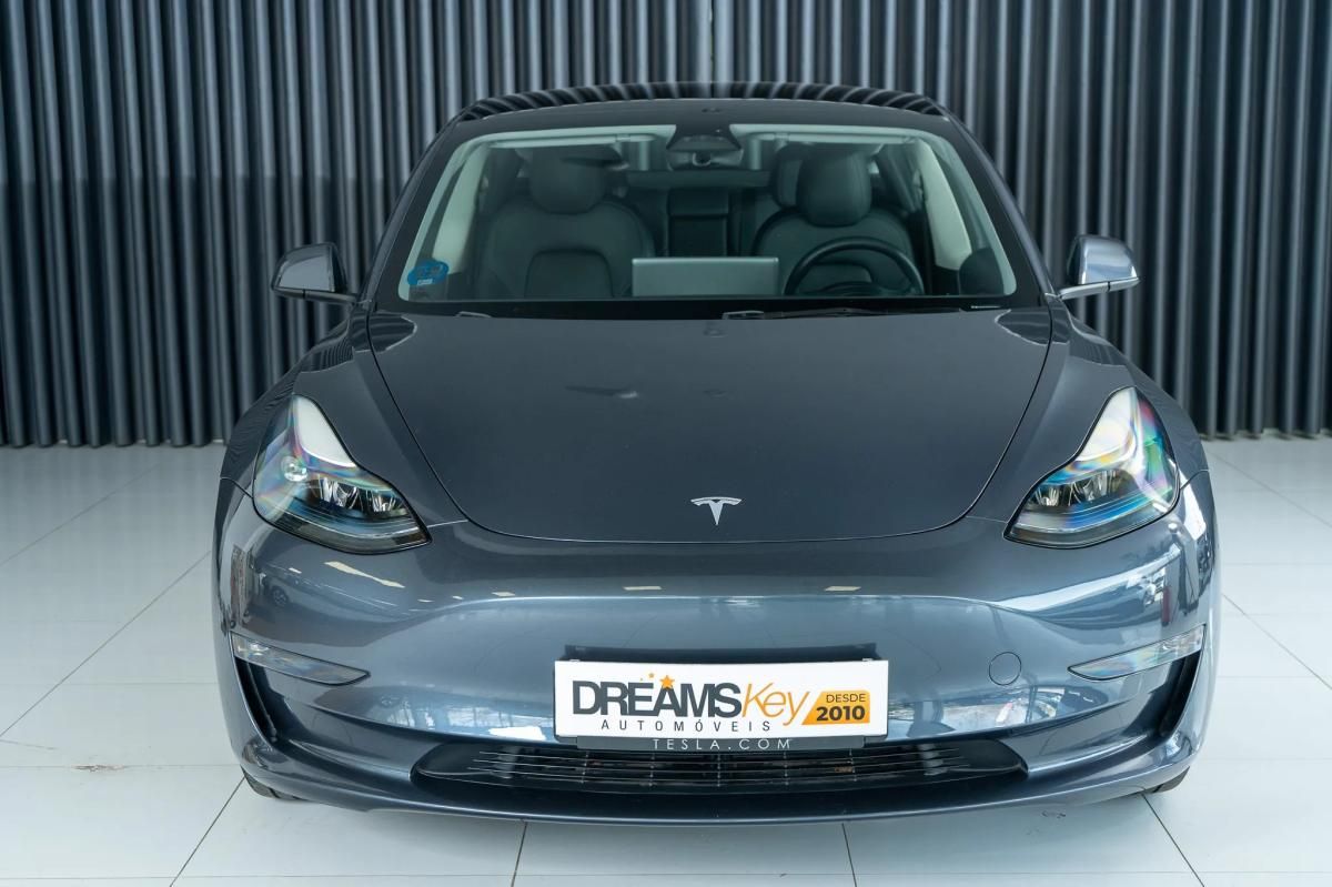 tesla-model-3-2023-eletrico-500cc