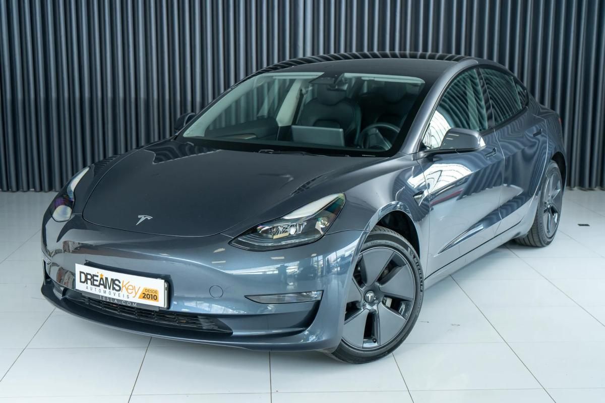 tesla-model-3-2023-eletrico-500cc