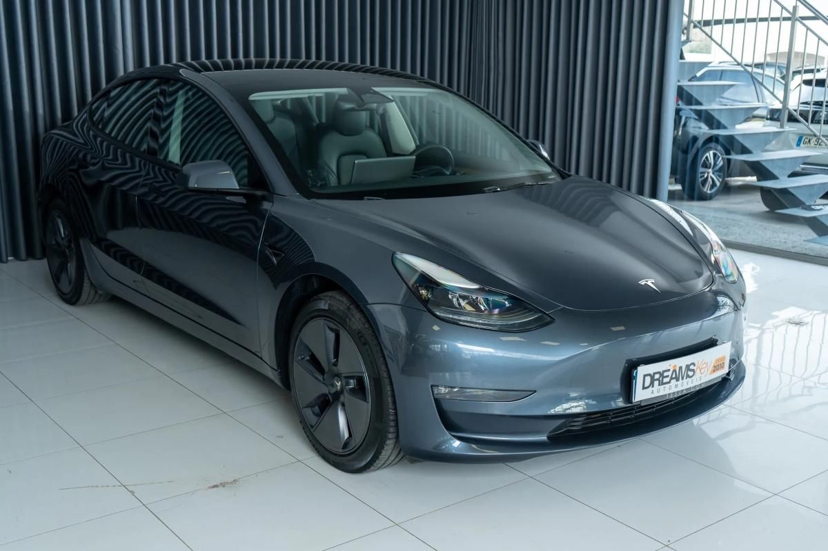 tesla-model-3-2023-eletrico-500cc