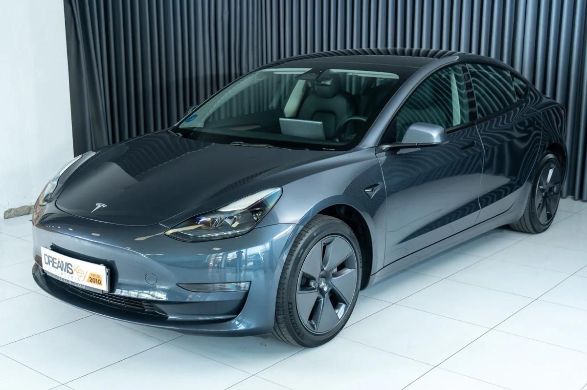 tesla-model-3-2023-eletrico-500cc