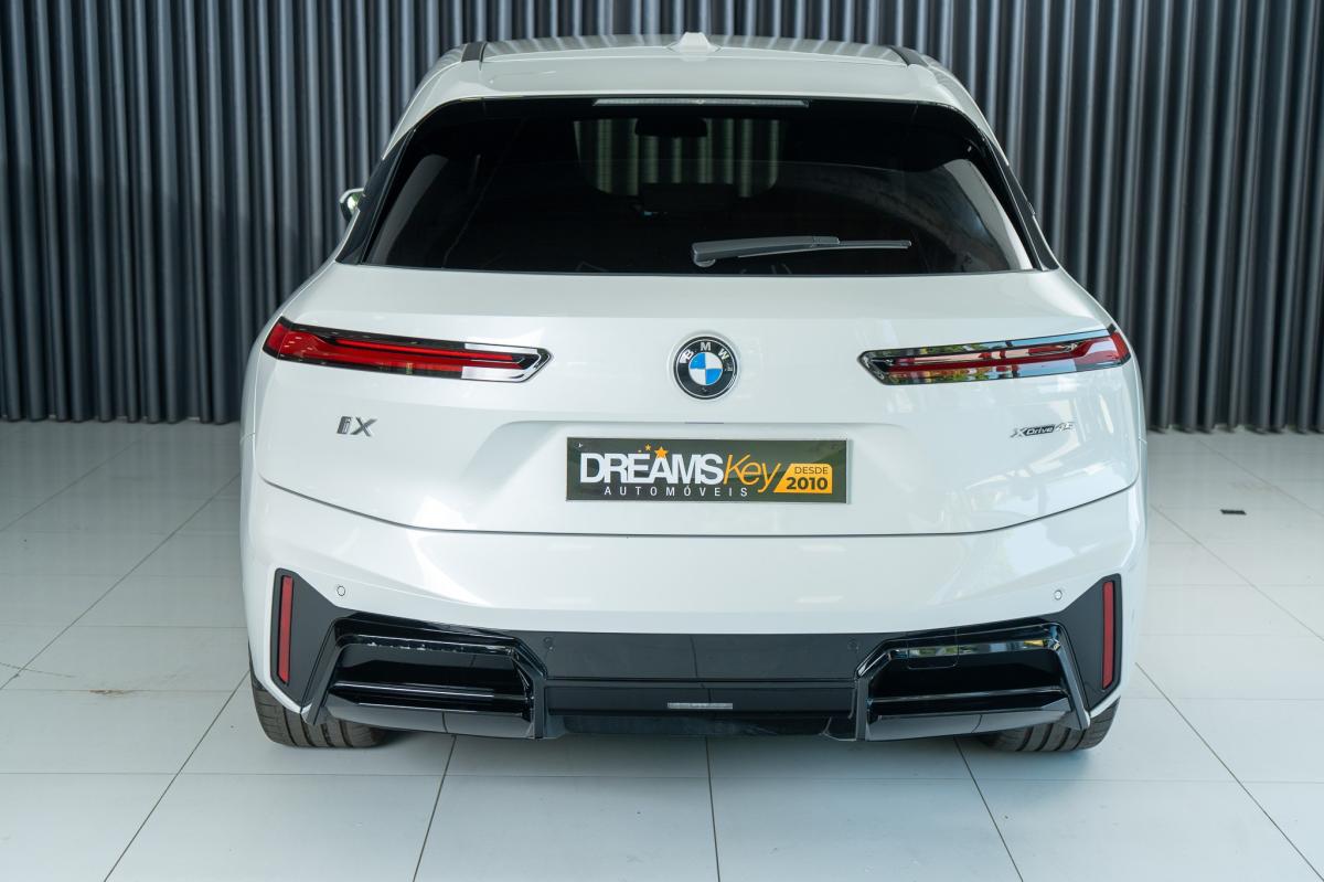 bmw-ix-2025-eletrico-500cc