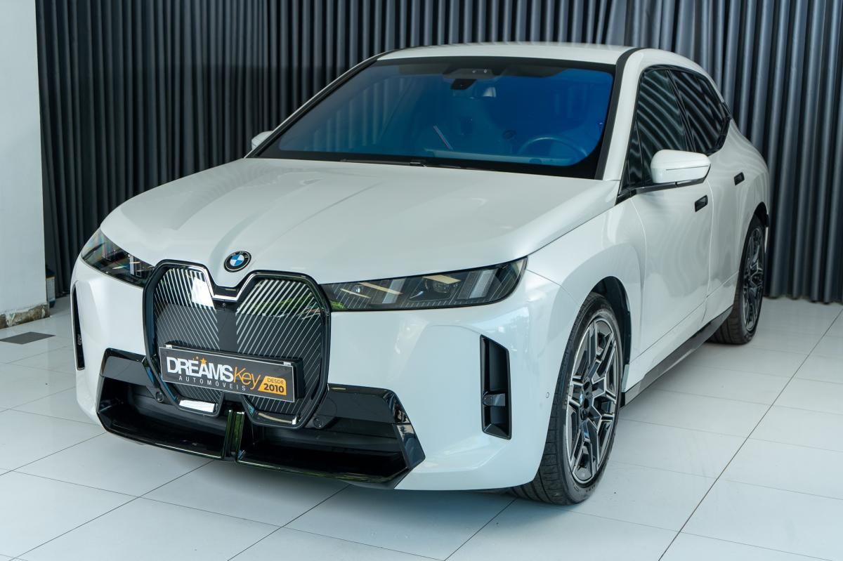 bmw-ix-2025-eletrico-500cc