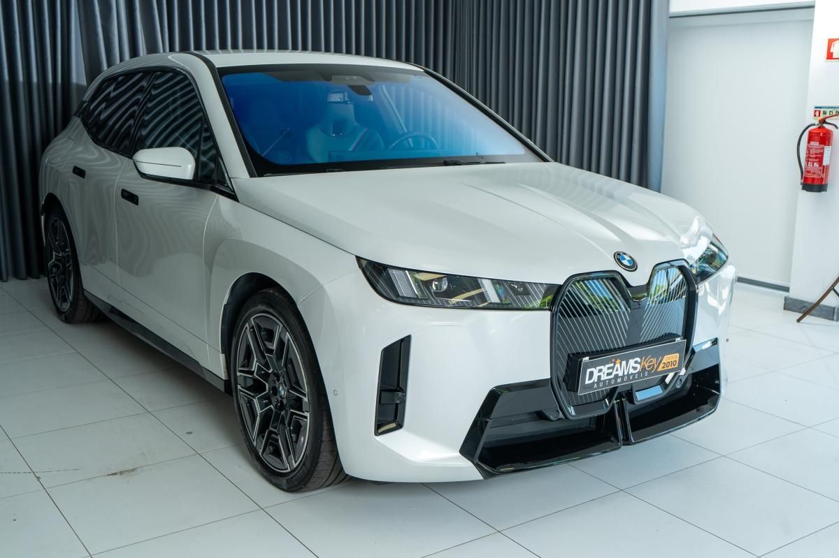 bmw-ix-2025-eletrico-500cc