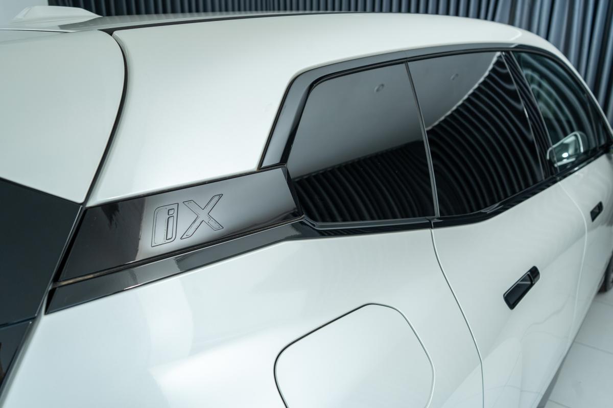 bmw-ix-2025-eletrico-500cc