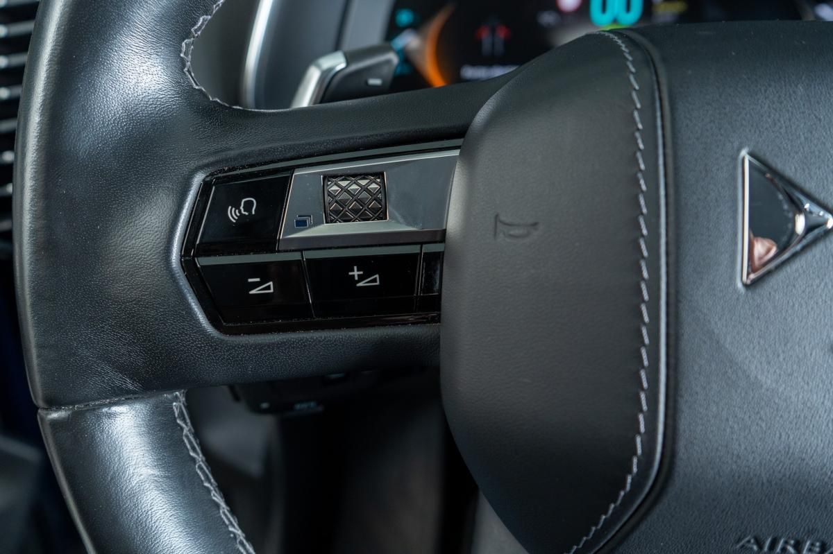 ds-ds-7-crossback-2023-hibrido-a-gasolina-1598cc