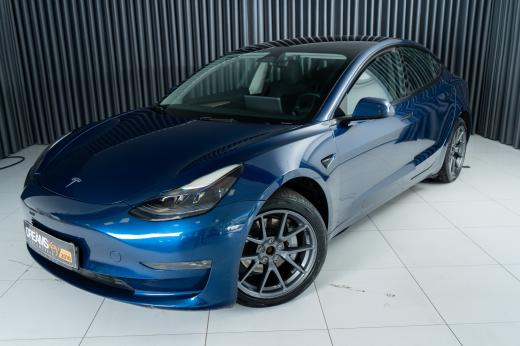 tesla-model-3-2022-eletrico-500cc