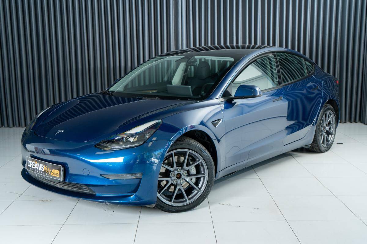 tesla-model-3-2022-eletrico-500cc