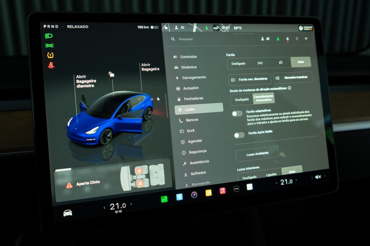 tesla-model-3-2022-eletrico-500cc