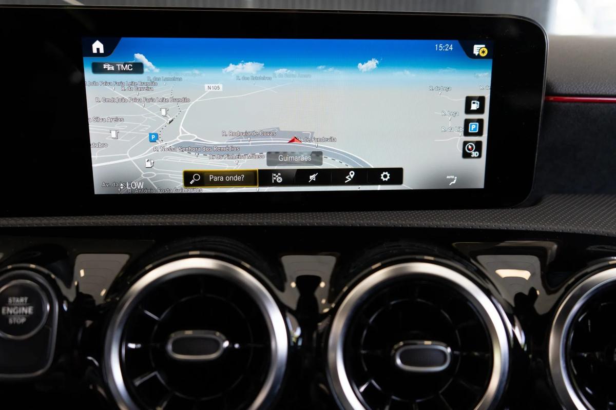 mercedes-benz-classe-a-2022-hibrido-a-gasolina-1332cc