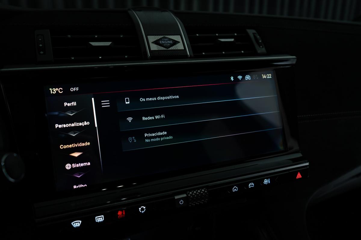 ds-ds-7-crossback-2023-hibrido-a-gasolina-1598cc
