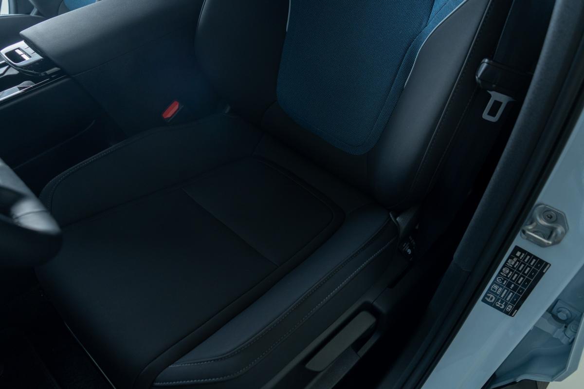 volvo-ex30-2025-eletrico-500cc