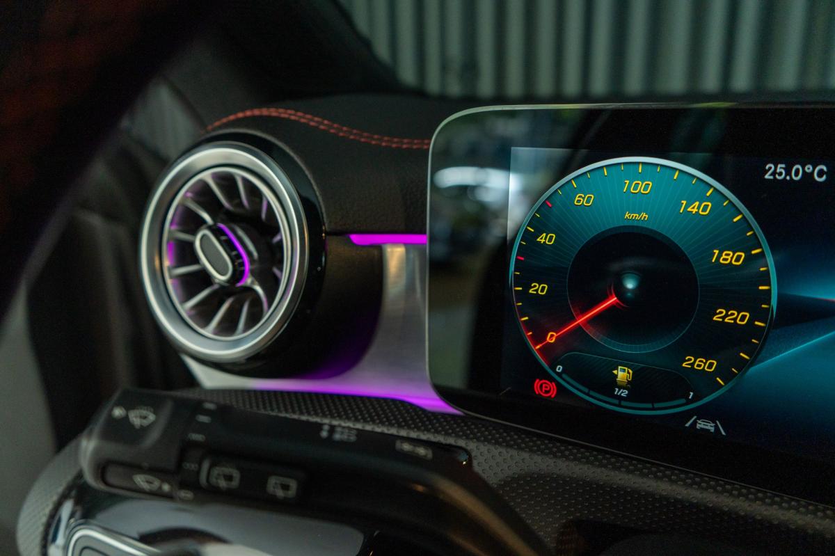 mercedes-benz-cla-2021-hibrido-a-gasolina-1332cc
