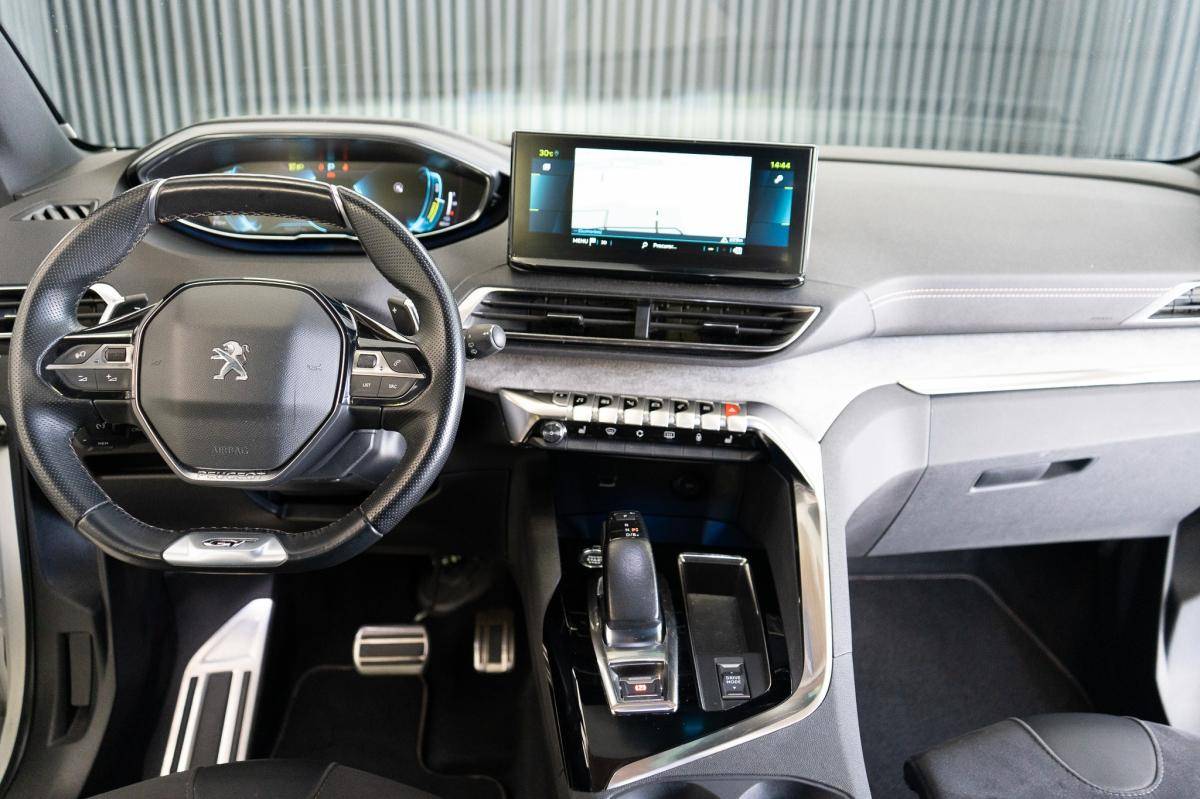 peugeot-3008-2021-hibrido-a-gasolina-1598cc