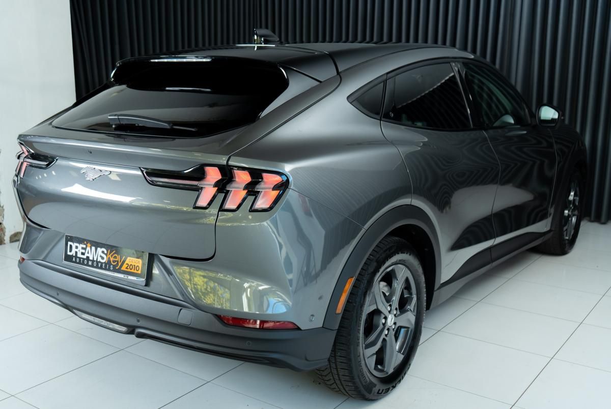 ford-mustang-2023-eletrico-0cc