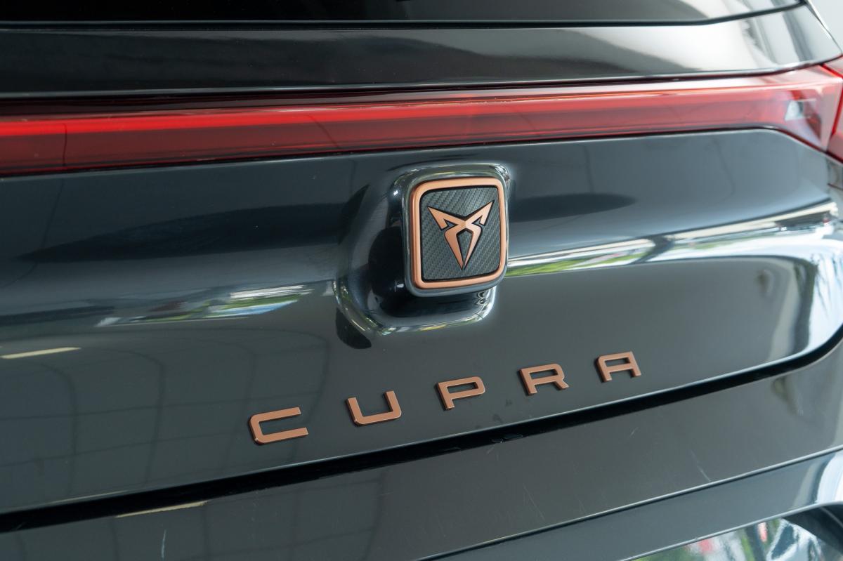 cupra-born-2024-eletrico-500cc