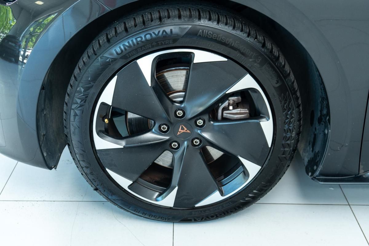 cupra-born-2024-eletrico-500cc