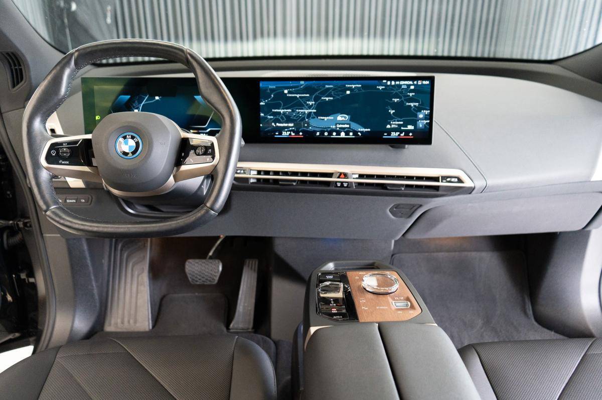 bmw-ix-2024-eletrico-500cc