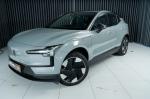 volvo-ex30-2024-eletrico-500cc