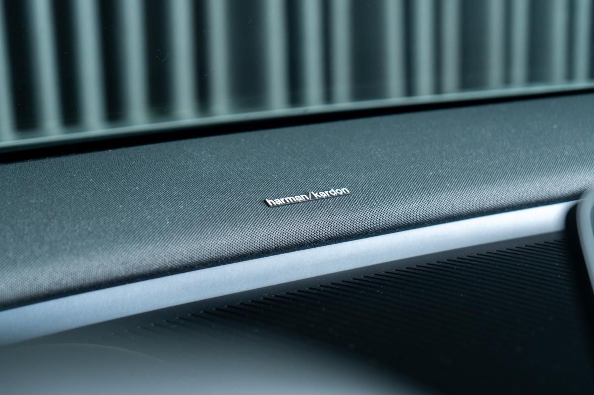 volvo-ex30-2024-eletrico-500cc