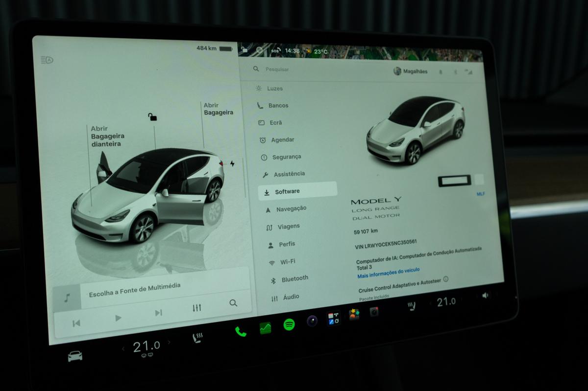 tesla-model-y-2022-eletrico-500cc