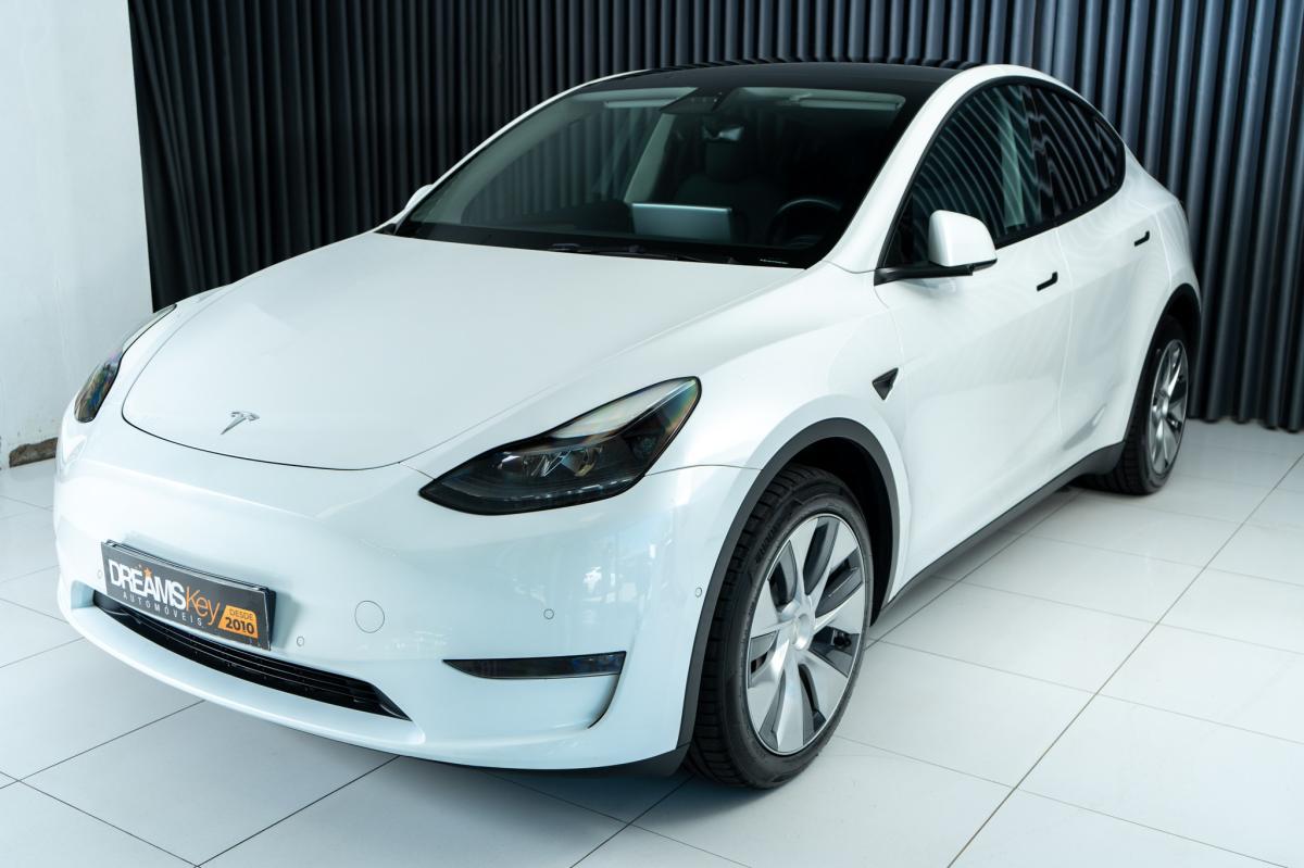 tesla-model-y-2022-eletrico-500cc