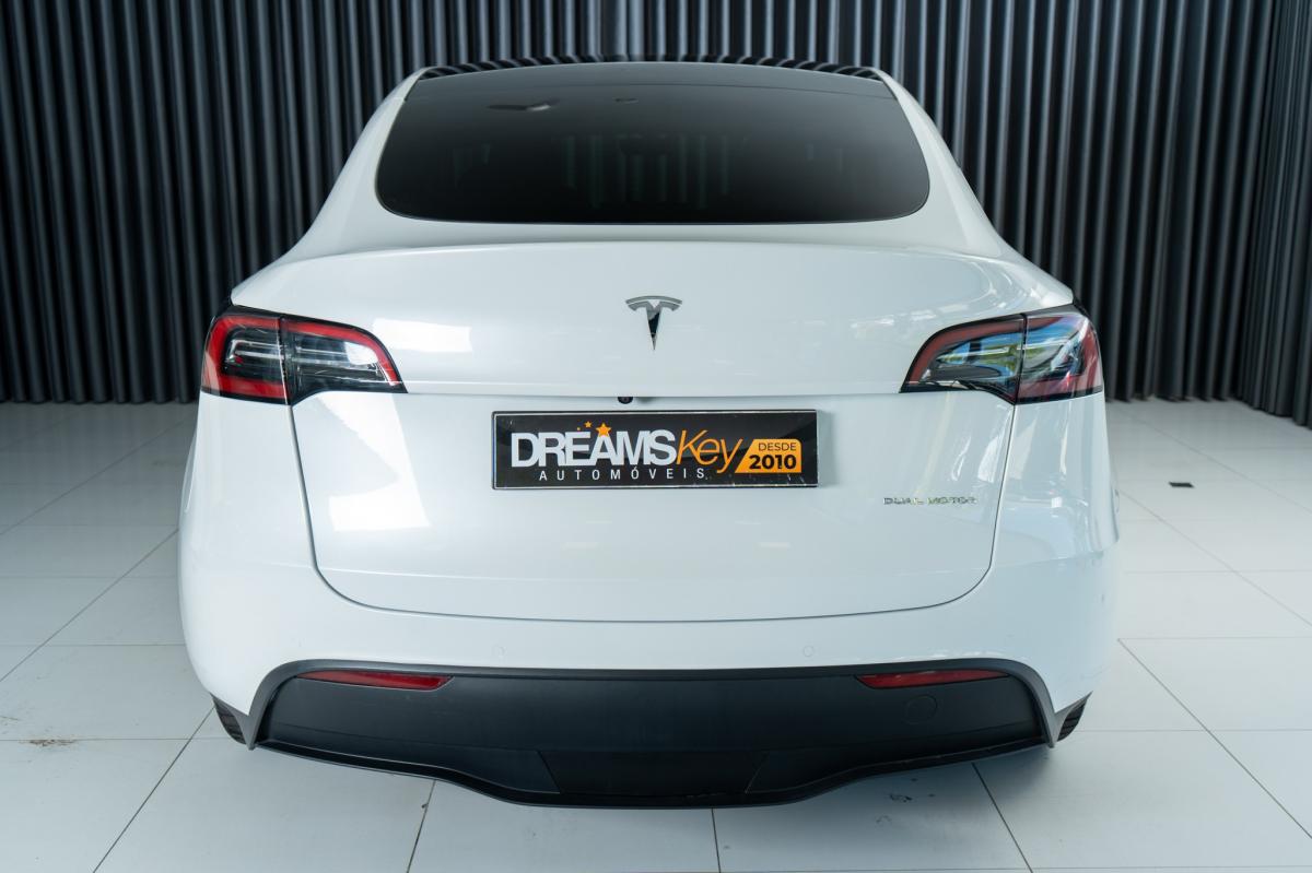 tesla-model-y-2022-eletrico-500cc