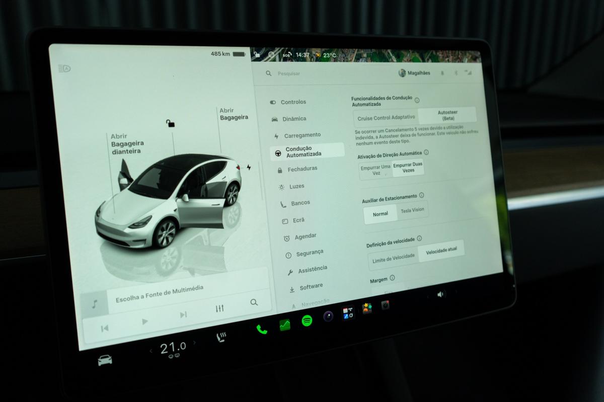 tesla-model-y-2022-eletrico-500cc