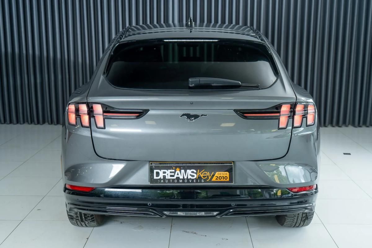 ford-mustang-2023-eletrico-500cc