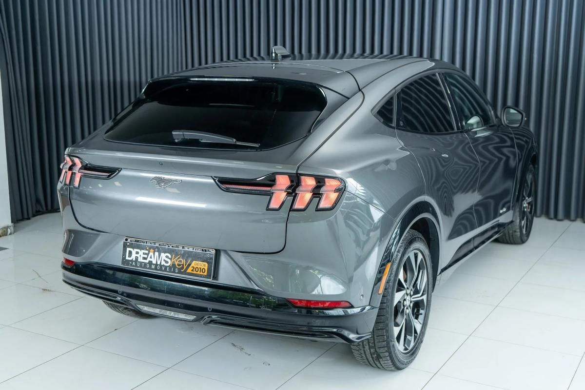 ford-mustang-2023-eletrico-500cc