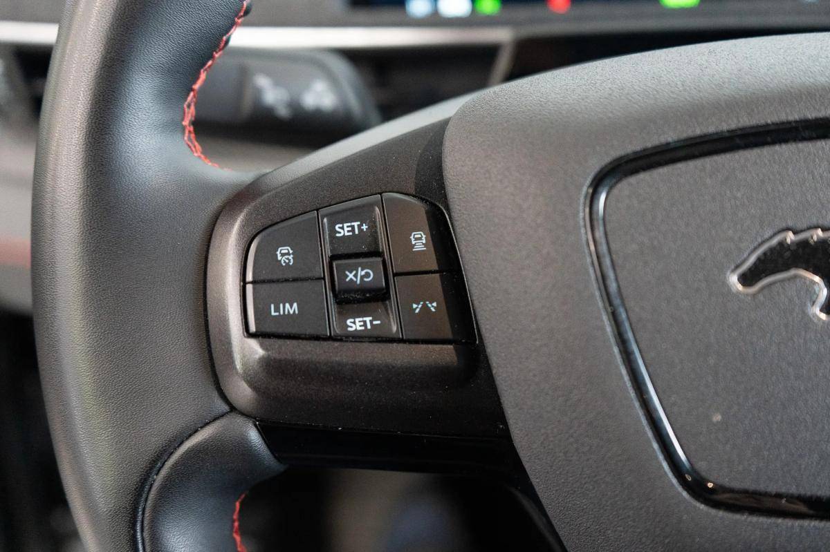 ford-mustang-2023-eletrico-500cc