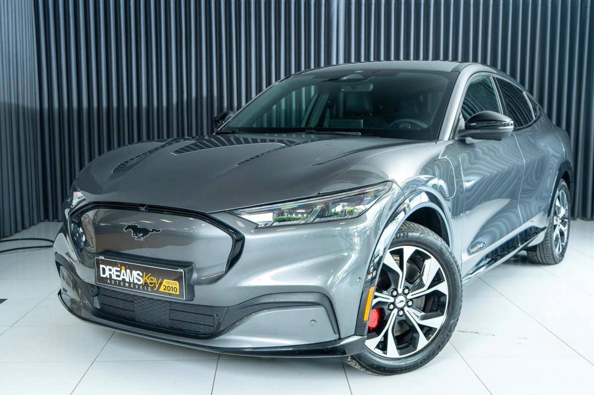 ford-mustang-2023-eletrico-500cc