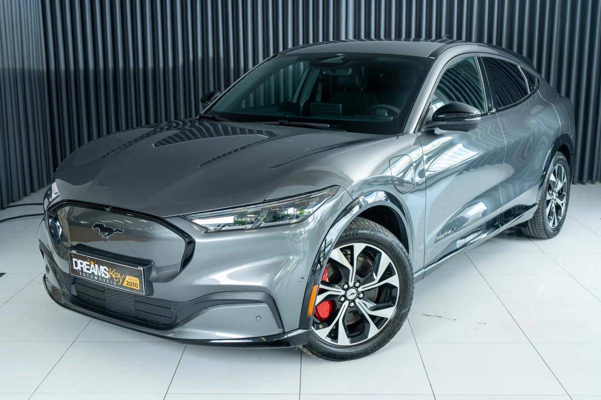 ford-mustang-2023-eletrico-500cc