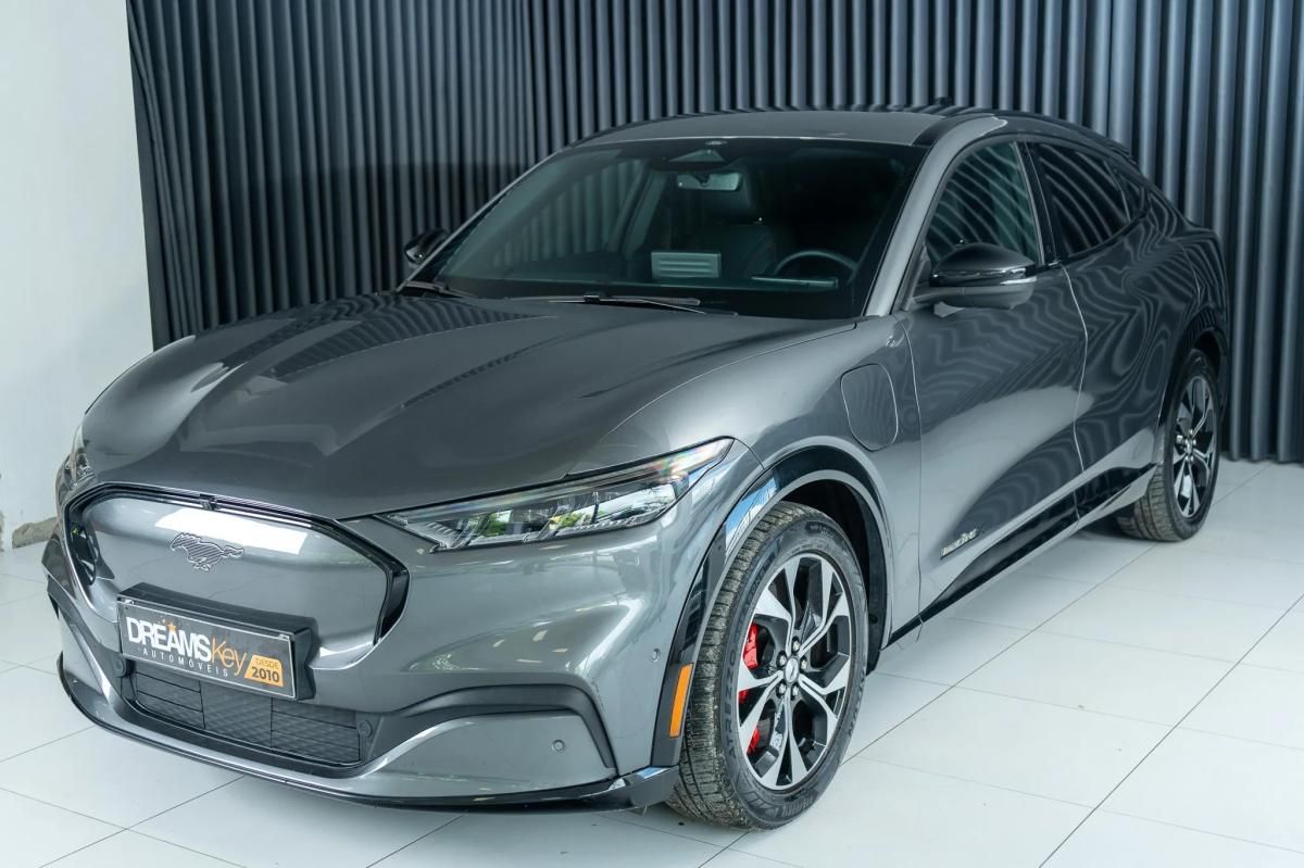ford-mustang-2023-eletrico-500cc